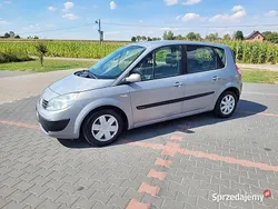 Srebrny Używany 2004 Renault Scénic II Minivan | 4900 zł (Dobra cena)