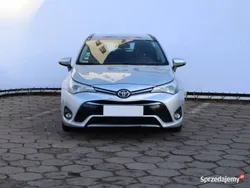 Srebrny Używany 2016 Toyota Avensis Kombi | 37 999 zł (Super Cena)