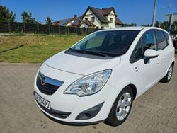 Biały (metalik) Używany 2012 Opel Meriva Minivan | 21 600 zł (Uczciwa cena)