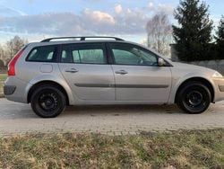 Beżowy Używany 2004 Renault Mégane II Sedan/Limuzyna | 3500 zł (Dość drogi)
