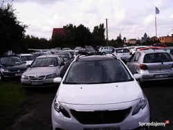 Biały Używany 2018 Peugeot 2008 SUV | 40 500 zł (Uczciwa cena)