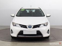 Biały Używany 2014 Toyota Auris Hybrid Kombi | 47 999 zł (Uczciwa cena)