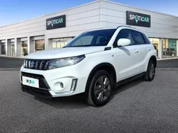 Biały Używany 2020 Suzuki Vitara SUV | 68 900 zł (Uczciwa cena)