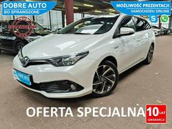 Biały Używany 2015 Toyota Auris Hybrid Kombi | 48 800 zł (Uczciwa cena)