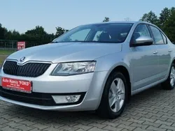 Srebrny (metalik) Używany 2016 Skoda Octavia Ambition Hatchback | 48 900 zł (Uczciwa cena)