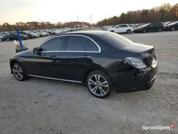 Czarny Używany 2015 Mercedes C300 Sedan/Limuzyna | 50 400 zł