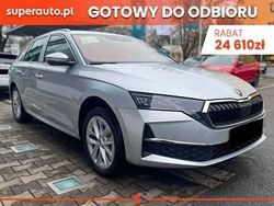 Srebrny Nowe 2025 Skoda Octavia Selection Kombi | 135 040 zł (Dobra cena)