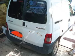 Biały Używany 2007 Peugeot Partner Minivan | 1800 zł