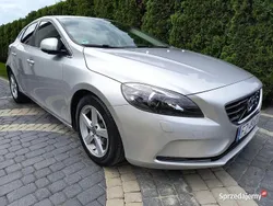 Srebrny Używany 2015 Volvo V40 Kombi | 34 900 zł (Dobra cena)