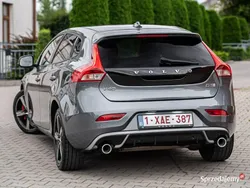 Szary Używany 2018 Volvo V40 R-Design Kombi | 47 700 zł (Uczciwa cena)