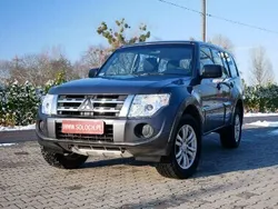Grafitowy Używany 2012 Mitsubishi Pajero Select SUV | 73 900 zł