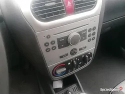 Czerwony Używany 2008 Opel Combo Minivan | 14 700 zł