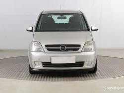 Srebrny Używany 2004 Opel Meriva Minivan | 3499 zł (Dobra cena)