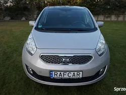 Żółtozłoty Używany 2011 Kia Venga 2 Hatchback | 25 999 zł (Uczciwa cena)