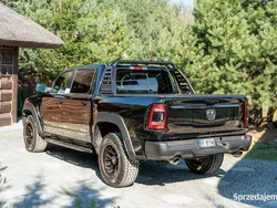 Czarny (metalik) Używany 2023 RAM 1500 Pickup | 329 999 zł