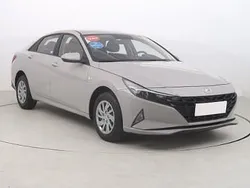 Szary Używany 2022 Hyundai Elantra Sedan/Limuzyna | 69 999 zł (Dobra cena)