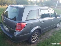 Szary Używany 2006 Opel Astra Cosmo Kombi | 5700 zł (Uczciwa cena)