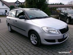 Srebrny Używany 2011 Skoda Fabia Kombi | 14 300 zł (Uczciwa cena)