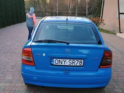 Niebieski Używany 2001 Opel Astra Hatchback | 2500 zł (Dobra cena)