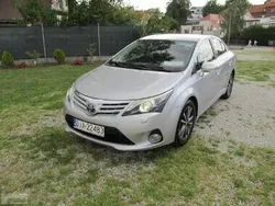 Srebrny Używany 2013 Toyota Avensis Premium Sedan/Limuzyna | 39 900 zł (Uczciwa cena)
