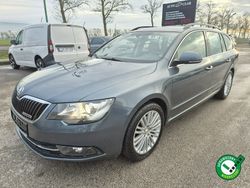 Szary (metalik) Używany 2014 Skoda Superb Kombi | 31 500 zł (Dobra cena)