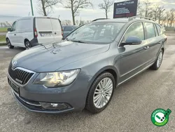 Szary (metalik) Używany 2014 Skoda Superb Kombi | 31 500 zł (Super Cena)