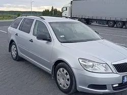 Srebrny Używany 2010 Skoda Octavia Kombi | 13 000 zł (Dobra cena)