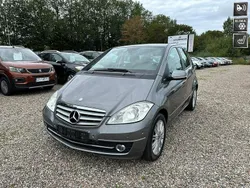 Szary Używany 2012 Mercedes A180 Hatchback | 20 800 zł