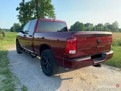 Wiśniowy Używany 2019 RAM 1500 Pickup | 130 000 zł (Dość drogi)