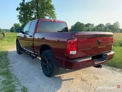 Wiśniowy Używany 2019 RAM 1500 Pickup | 130 000 zł (Dość drogi)