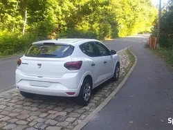 Biały Używany 2022 Dacia Sandero Hatchback | 39 900 zł (Super Cena)