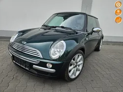 Zielony Używany 2004 Mini Cooper Hatchback | 18 456 zł (Dość drogi)