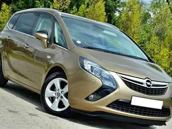Brązowy (metalik) Używany 2013 Opel Zafira Minivan | 32 900 zł (Uczciwa cena)