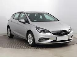 Srebrny Używany 2016 Opel Astra Hatchback | 31 999 zł (Dobra cena)