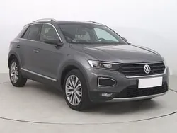 Szary Używany 2017 VW T-Roc SUV | 79 999 zł (Dość drogi)