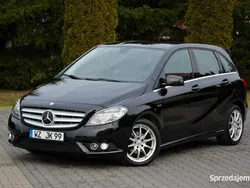 Czarny Używany 2012 Mercedes B180 Avantgarde Minivan | 31 900 zł (Uczciwa cena)