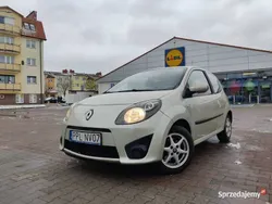 Szary Używany 2008 Renault Twingo Hatchback | 7400 zł