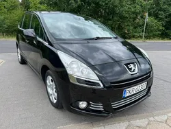 Czarny Używany 2012 Peugeot 5008 Minivan | 22 500 zł (Uczciwa cena)