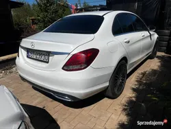 Biały Używany 2014 Mercedes C200 Sedan/Limuzyna | 47 900 zł (Dobra cena)