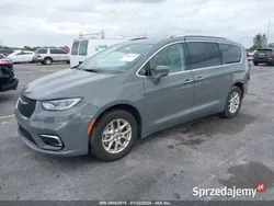 Szary Używany 2021 Chrysler Pacifica SUV | 79 000 zł