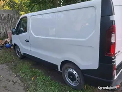 Biały Używany 2016 Renault Trafic Van | 21 500 zł
