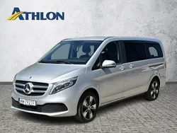 Srebrny (metalik) Używany 2022 Mercedes V220 Minivan | 190 300 zł