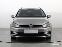 Srebrny Używany 2017 VW Golf VII Kombi | 30 999 zł (Dobra cena)