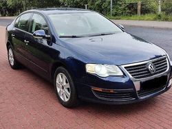 Niebieski Używany 2009 VW Passat Sedan/Limuzyna | 20 450 zł (Dość drogi)