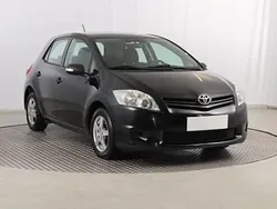 Czarny Używany 2013 Toyota Auris Hatchback | 26 499 zł (Uczciwa cena)
