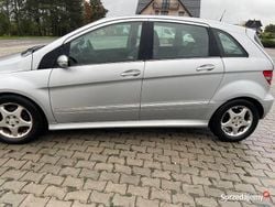 Używany 2008 Mercedes 220 | 8800 zł