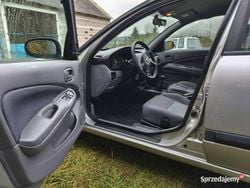 Szary (metalik) Używany 2003 Nissan Almera Hatchback | 1500 zł