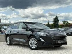 Czarny (metalik) Używany 2020 Ford Focus Kombi | 52 900 zł (Dość drogi)