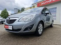 Srebrny Używany 2012 Opel Meriva Minivan | 19 900 zł (Dobra cena)