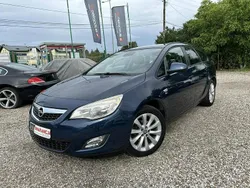 Niebieski Używany 2012 Opel Astra Kombi | 23 900 zł (Uczciwa cena)